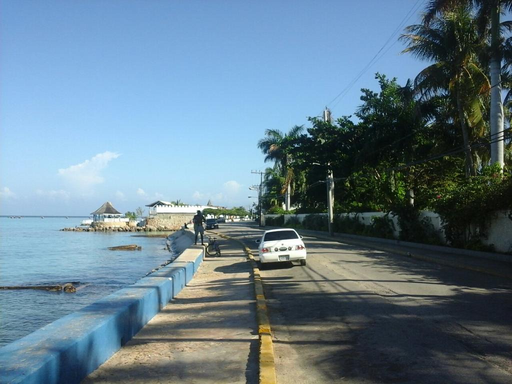 Relax In Sunny Montego Bay, Jamaica Apartment ภายนอก รูปภาพ
